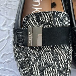 Calvin Klein gray/black flat slip on shoes size 7